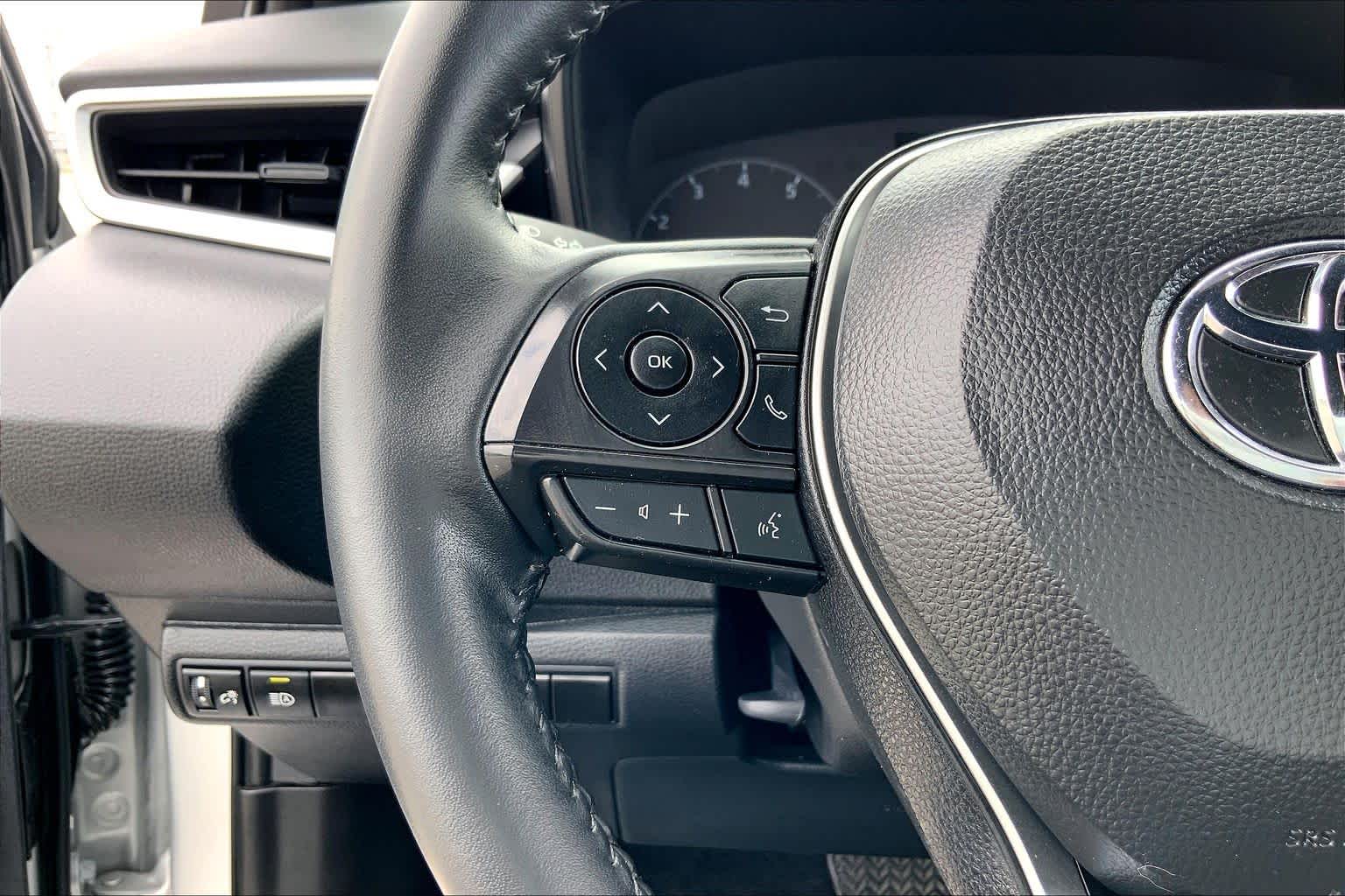 2025 Toyota Corolla SE Classic Silver Metallic at Group 1 Toyota Southwest