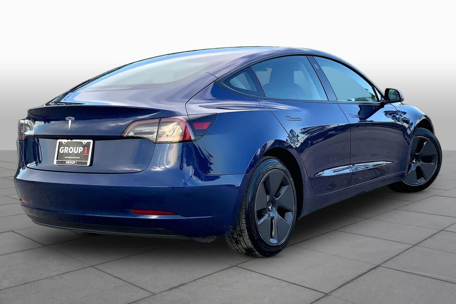 2021 Tesla Model 3 Standard Range Plus - 11