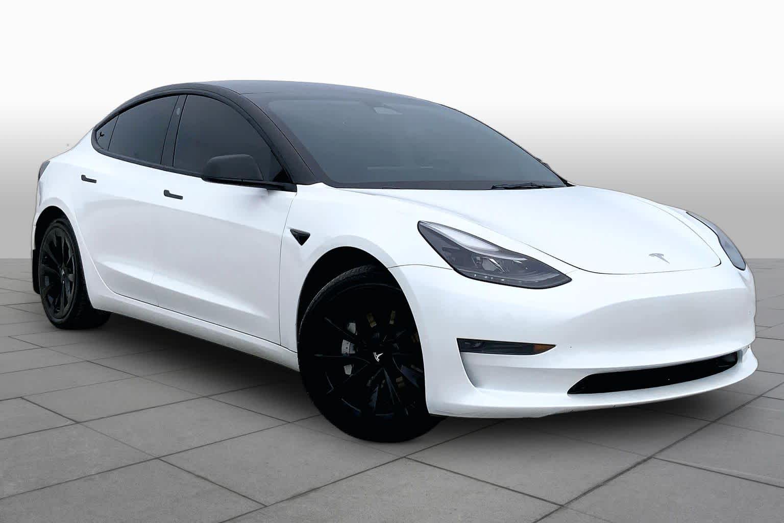 2023 Tesla Model 3 - 1