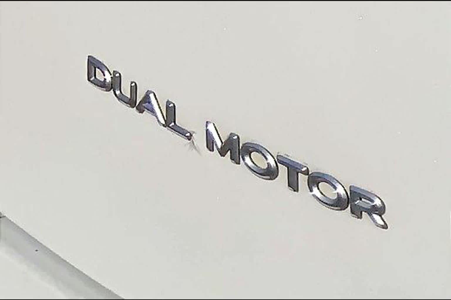 2021 Tesla Model 3 photo 28 of 32