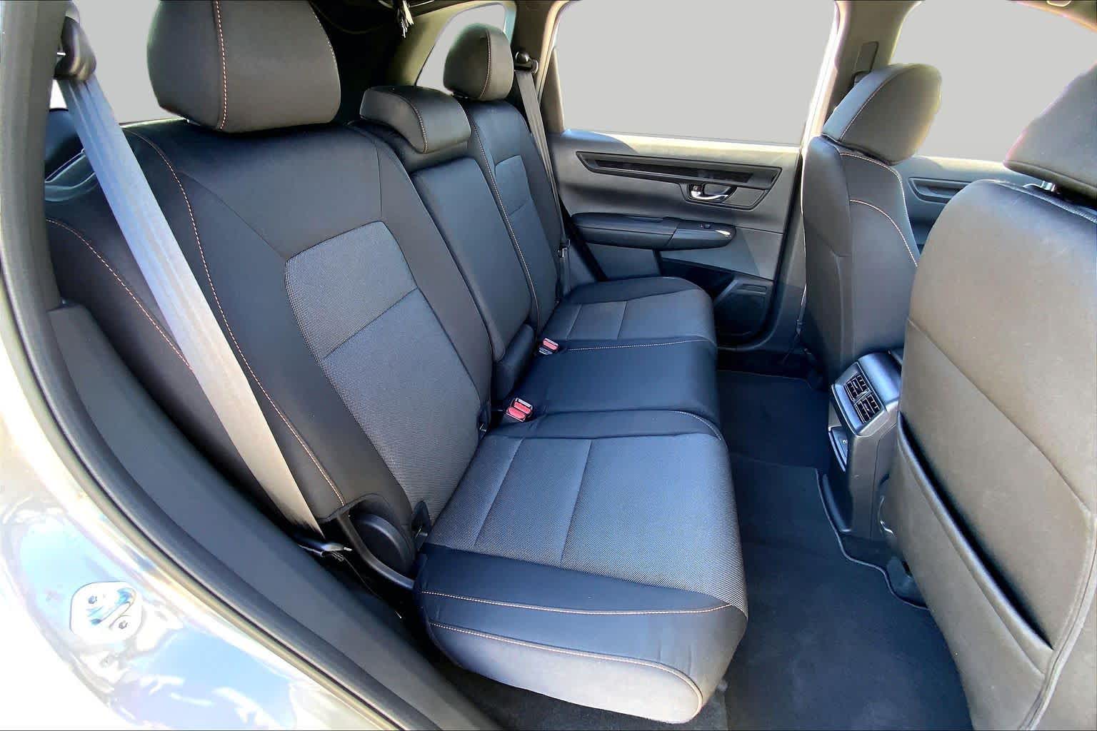 2025 Honda CR-V Hybrid photo 19 of 36