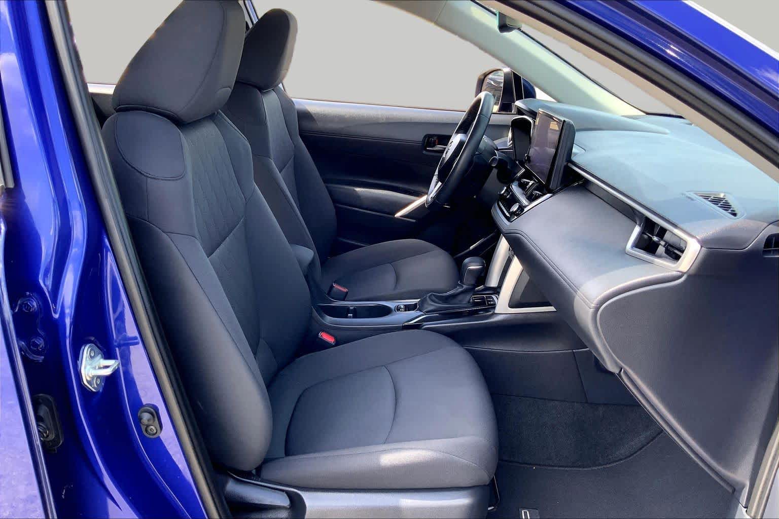 2024 Toyota Corolla Cross LE Blue Crush Metallic at HGreg Houston