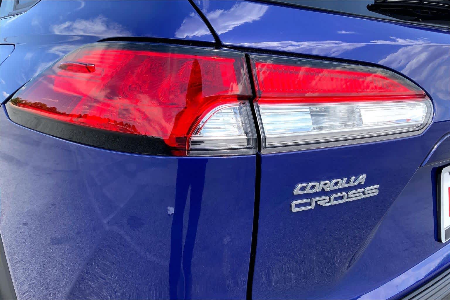 2024 Toyota Corolla Cross LE Blue Crush Metallic at HGreg Houston
