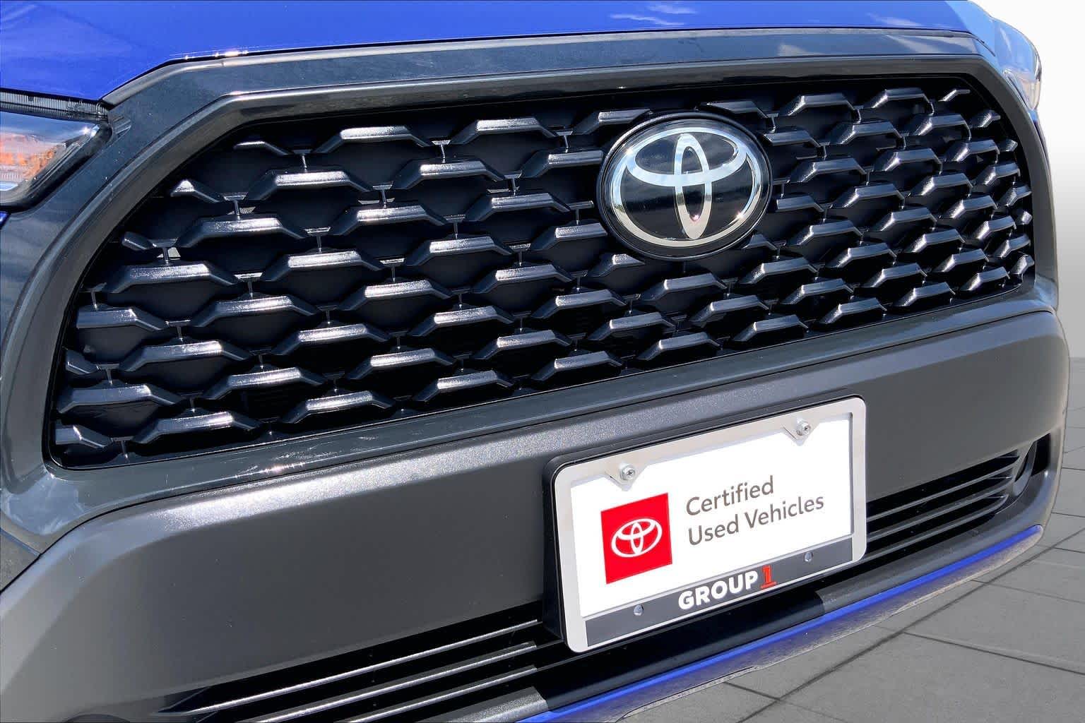 2024 Toyota Corolla Cross LE Blue Crush Metallic at HGreg Houston