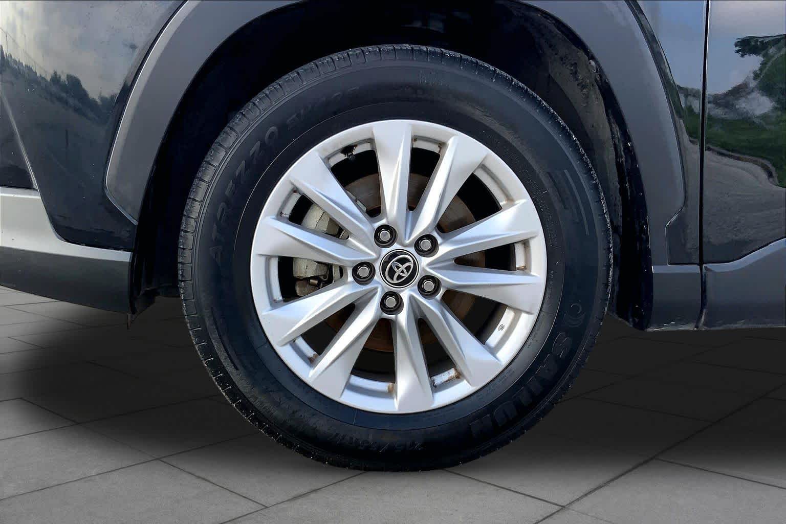 2022 Toyota Corolla Cross LE Jet Black at Group 1 Toyota Southwest