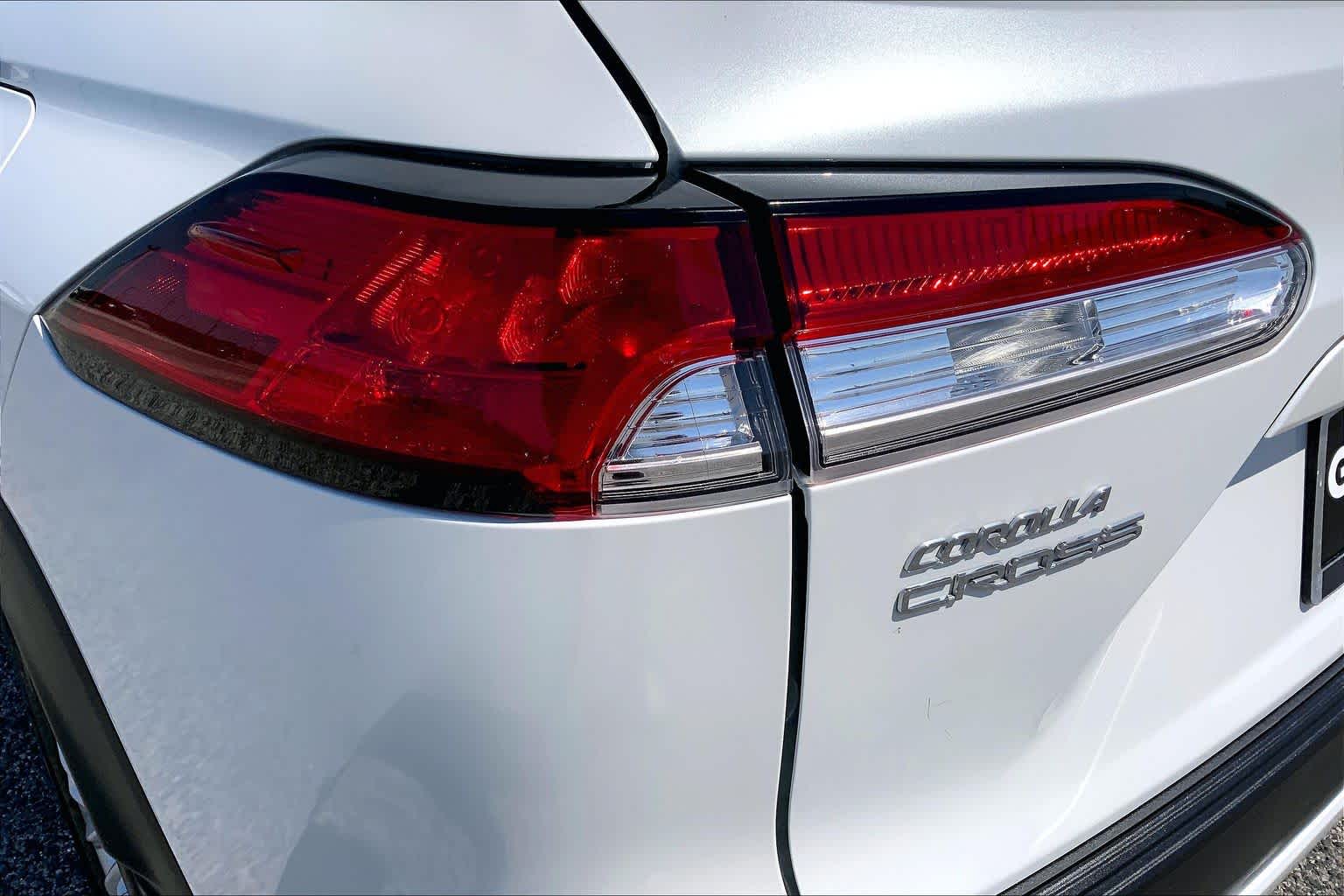 2024 Toyota Corolla Cross LE Wind Chill Pearl at Group 1 Toyota Southwest