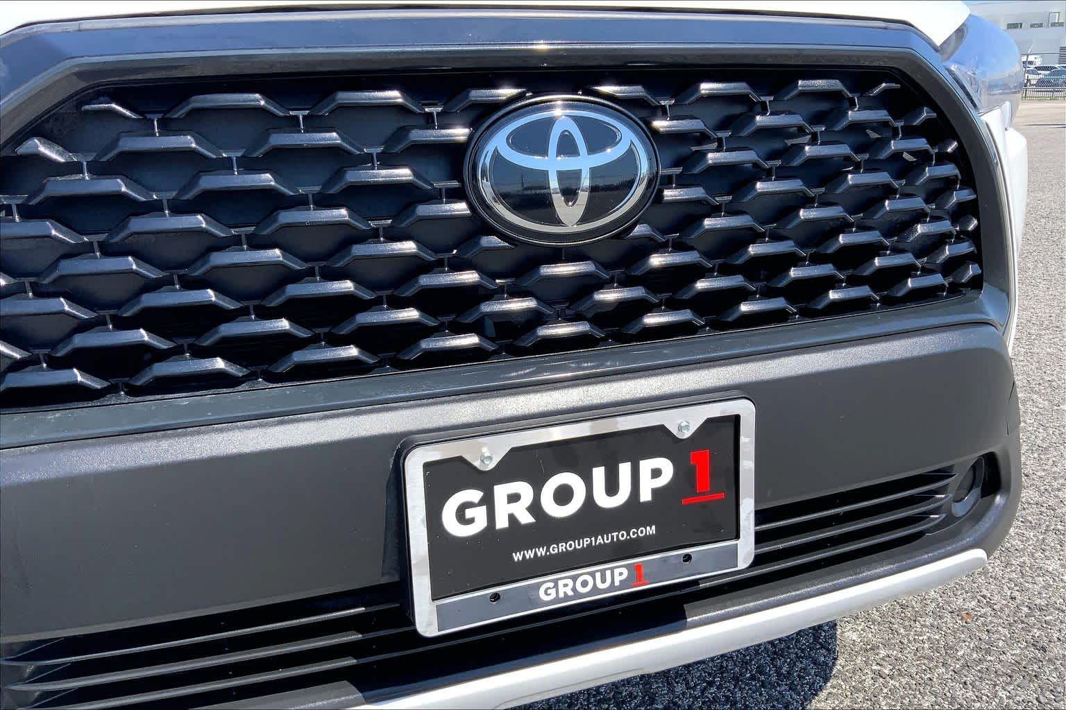 2024 Toyota Corolla Cross LE Wind Chill Pearl at Group 1 Toyota Southwest