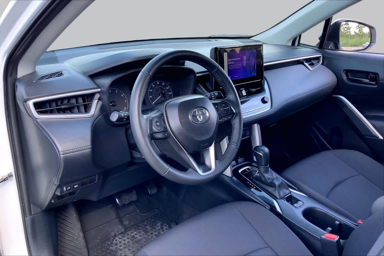 2024 Toyota Corolla Cross LE Wind Chill Pearl at Group 1 Toyota Southwest