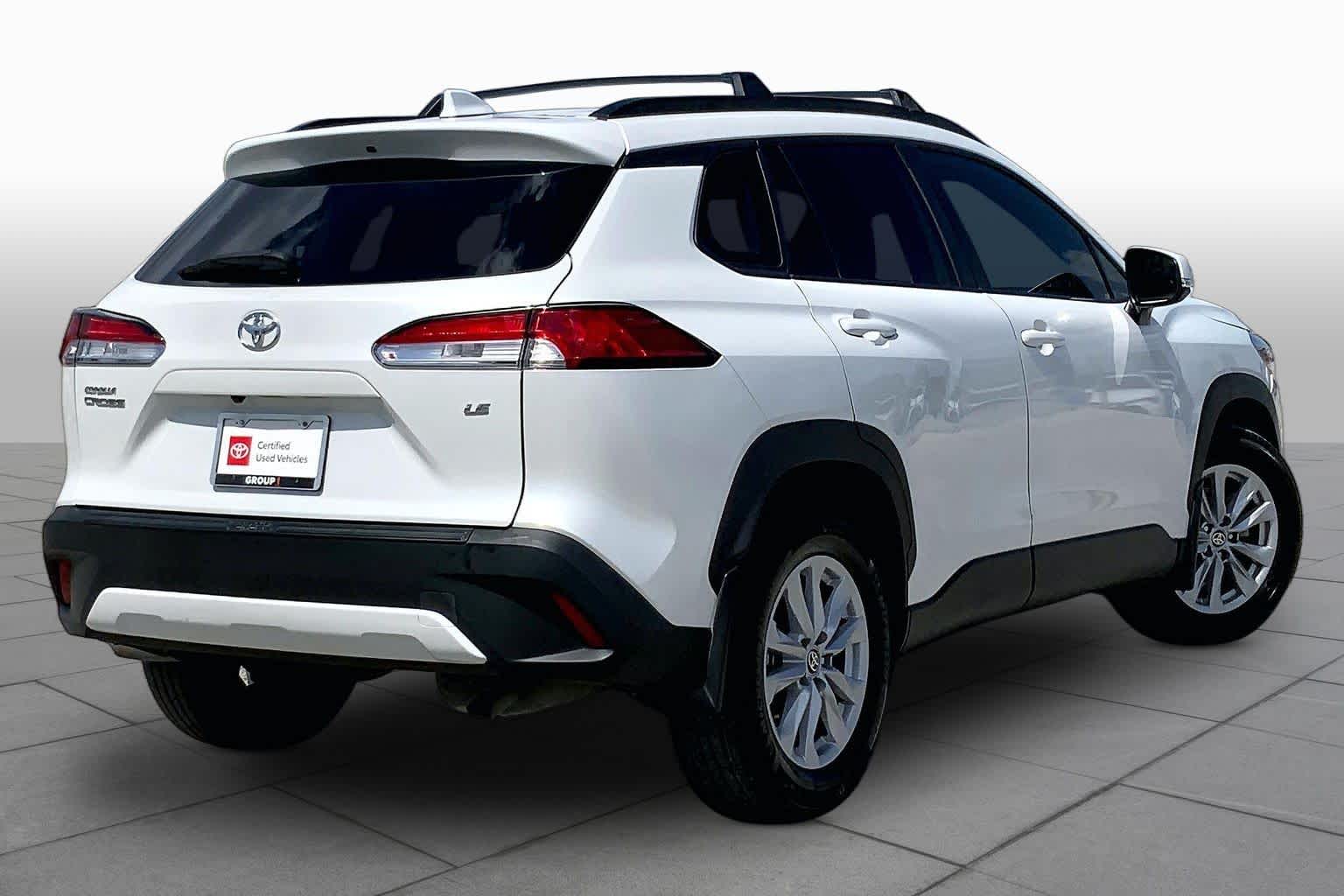 2024 Toyota Corolla Cross LE Wind Chill Pearl at Group 1 Toyota Southwest