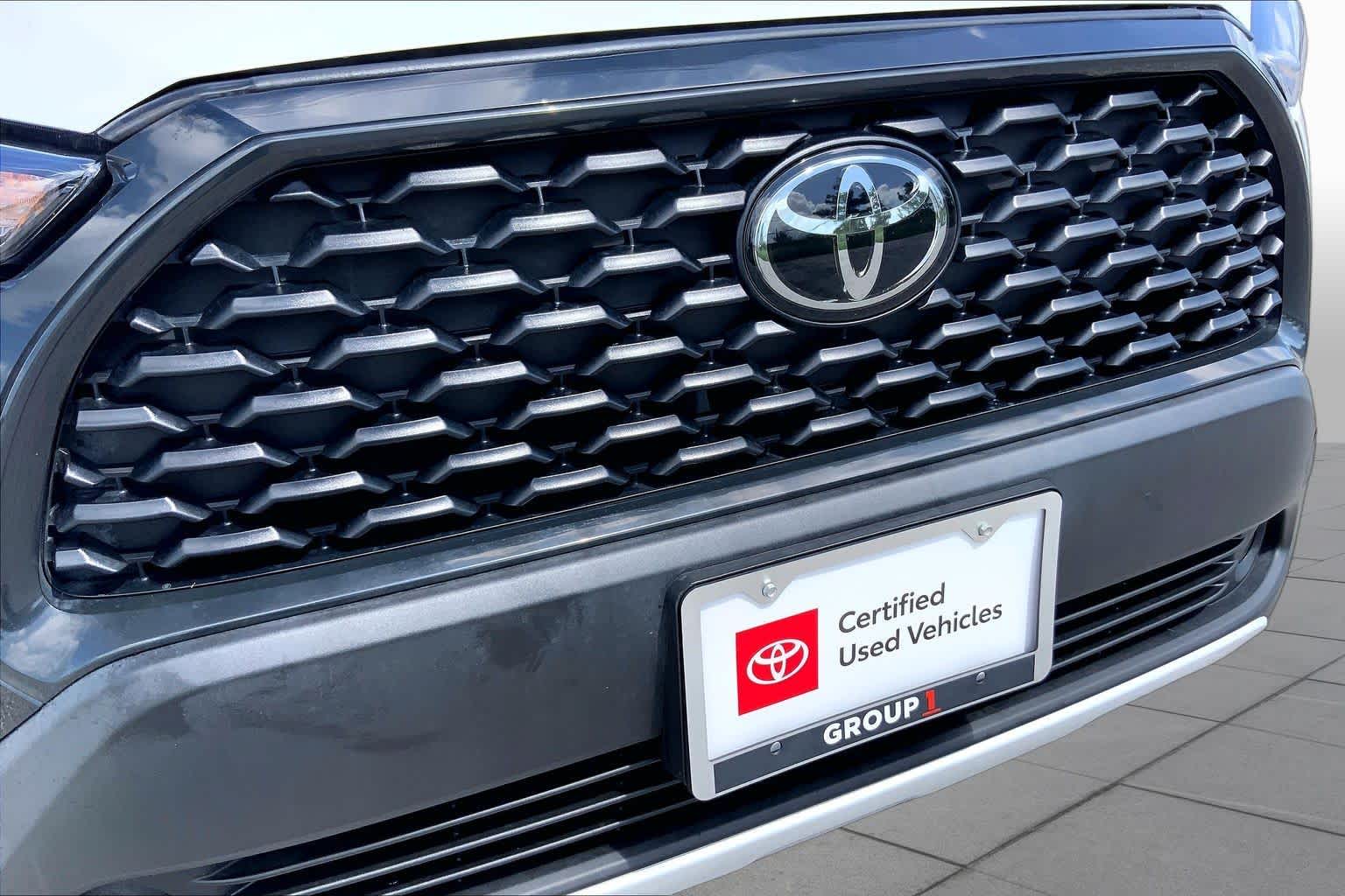 2024 Toyota Corolla Cross LE Wind Chill Pearl at Group 1 Toyota Southwest