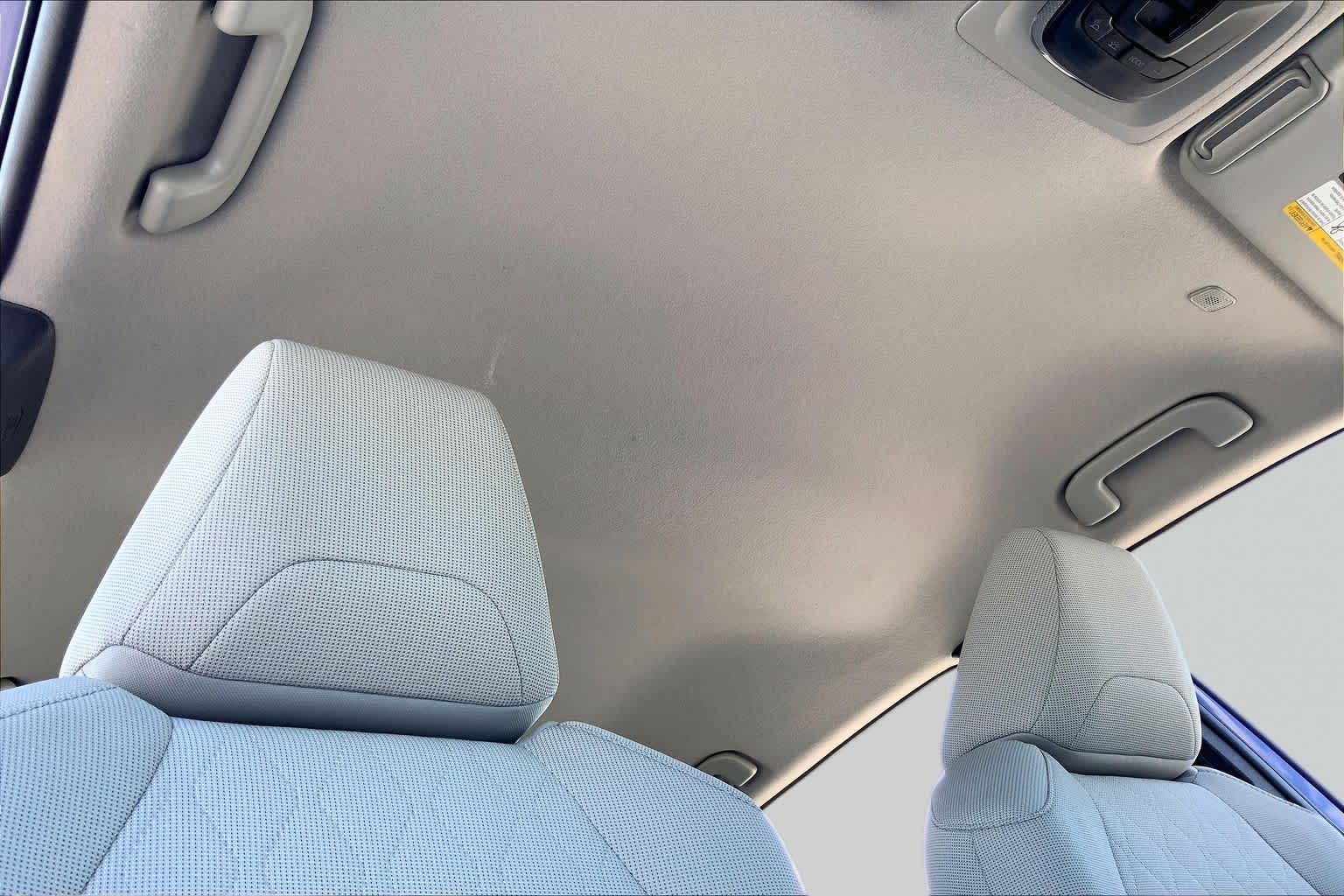2025 Toyota Corolla Cross photo 14 of 36
