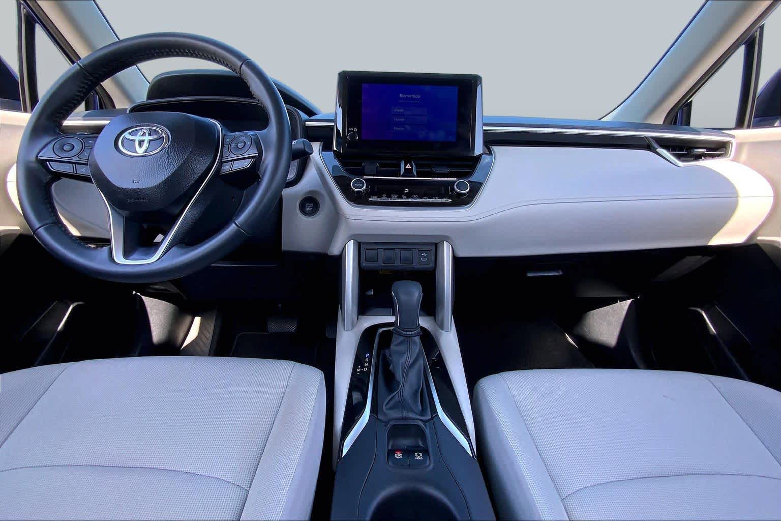 2025 Toyota Corolla Cross photo 15 of 36