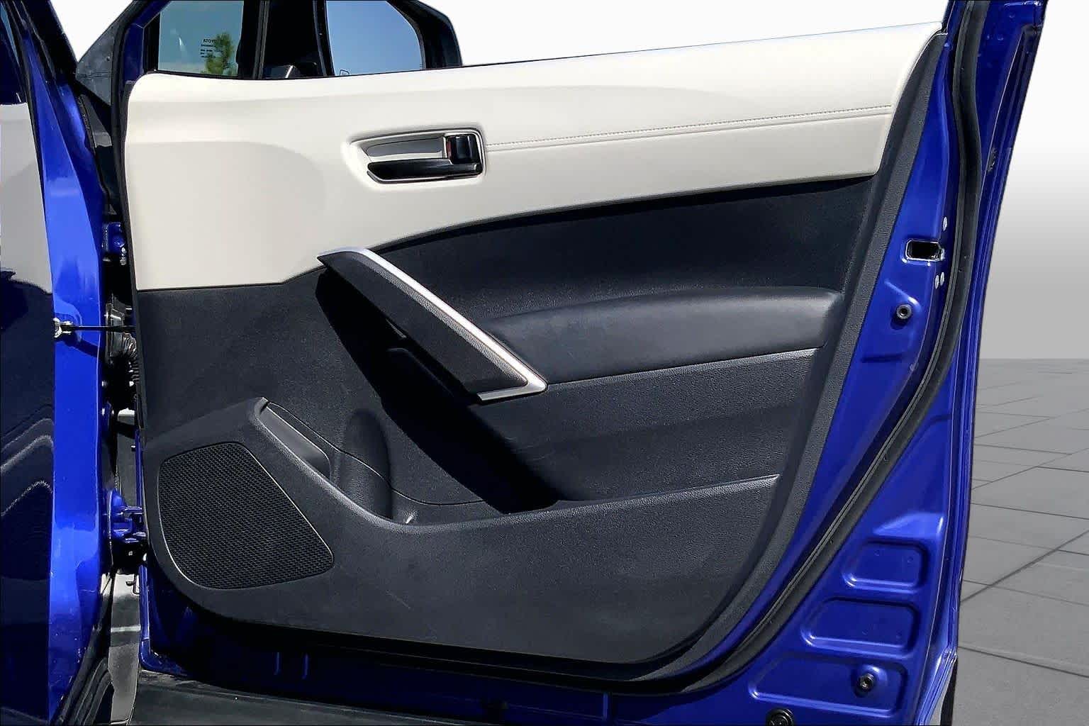 2025 Toyota Corolla Cross photo 22 of 36