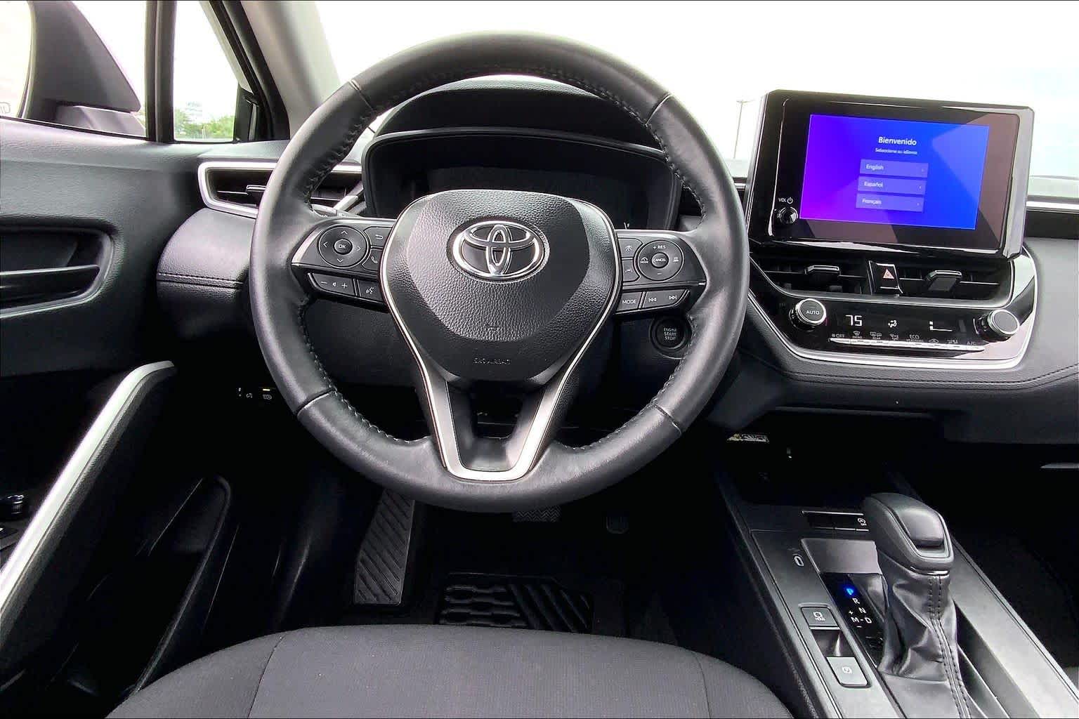 2026 Toyota Corolla Cross LE - 5