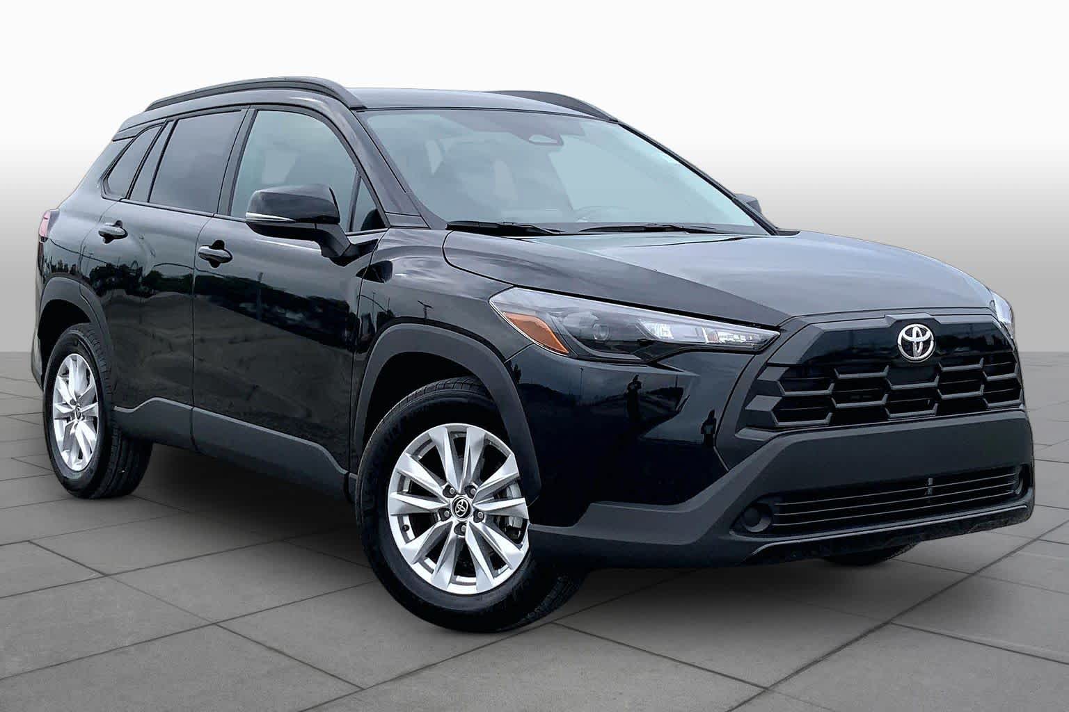 2026 Toyota Corolla Cross LE - 2