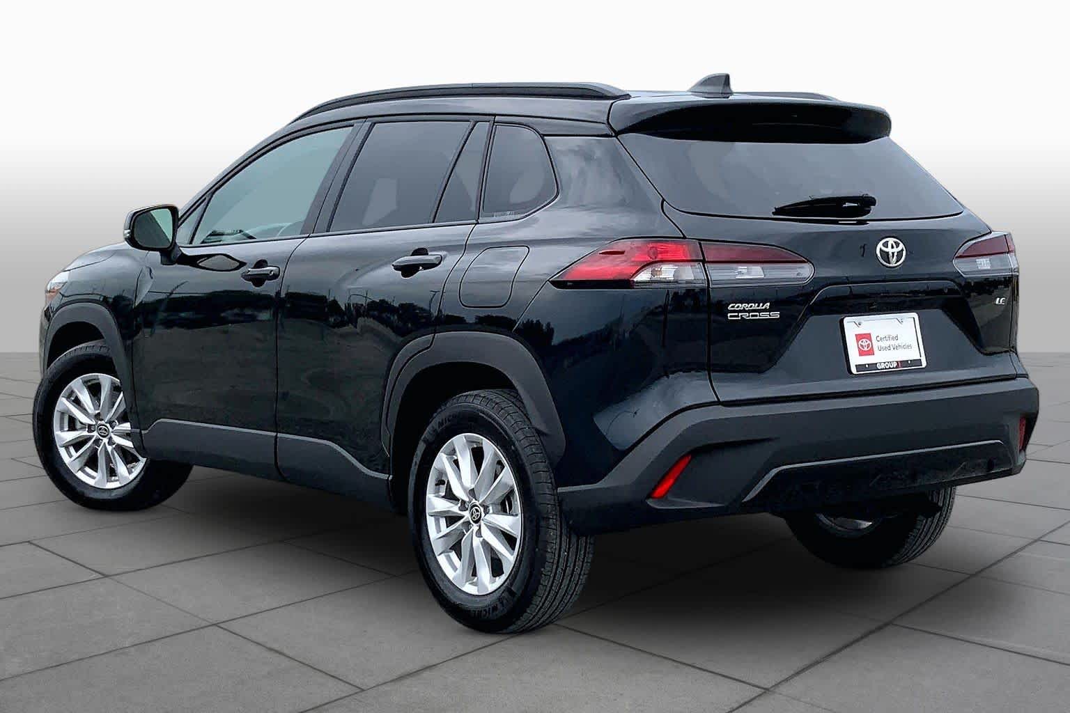 2026 Toyota Corolla Cross LE - 11