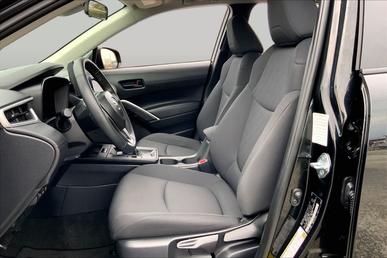 2026 Toyota Corolla Cross LE - 7