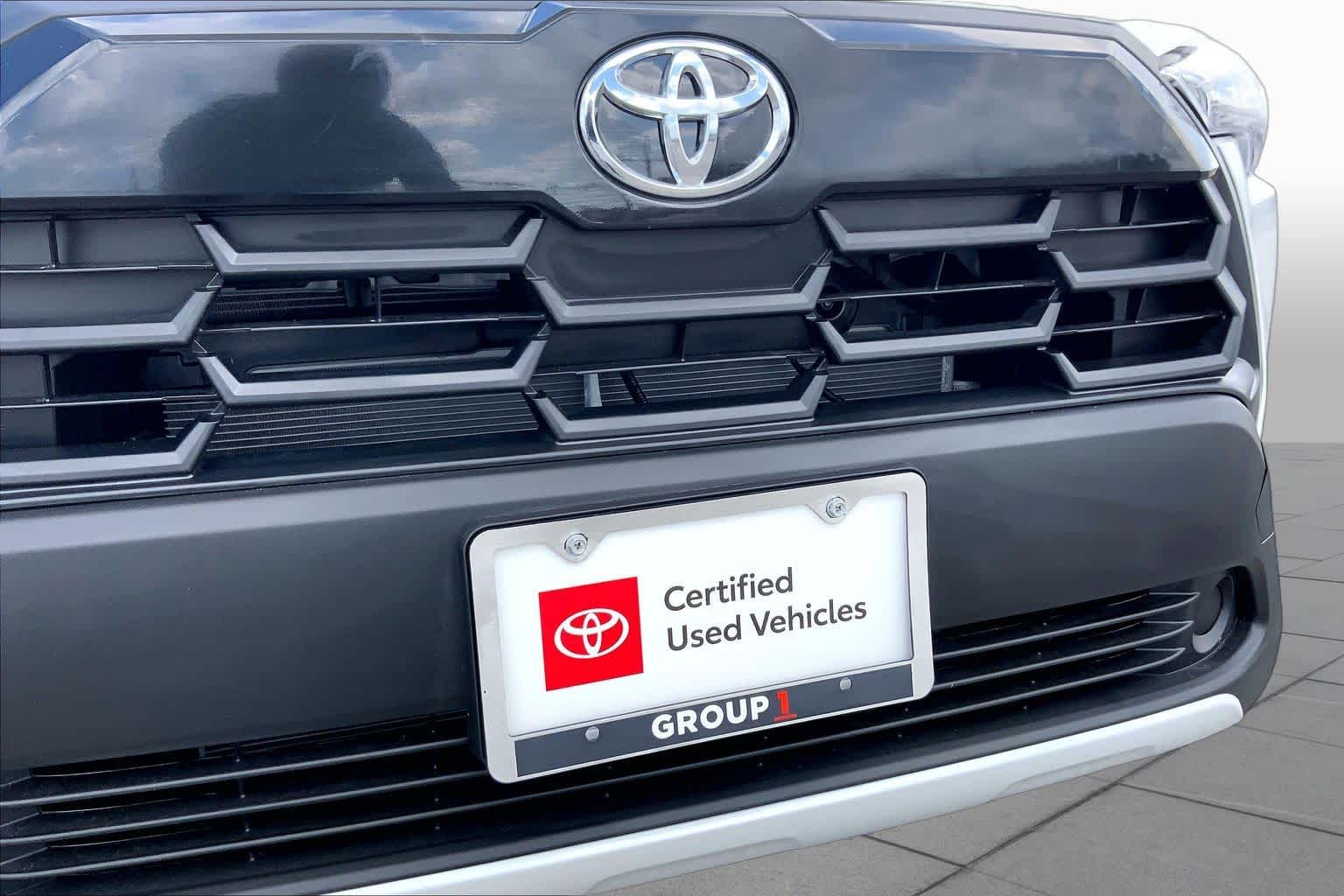 2026 Toyota Corolla Cross LE Wind Chill Pearl at Group 1 Toyota Southwest