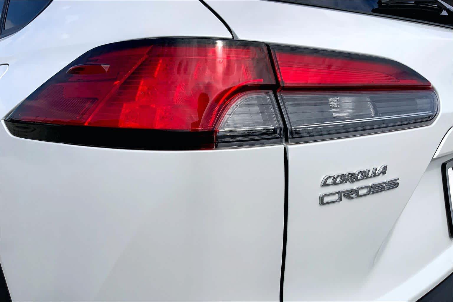 2026 Toyota Corolla Cross photo 28 of 34