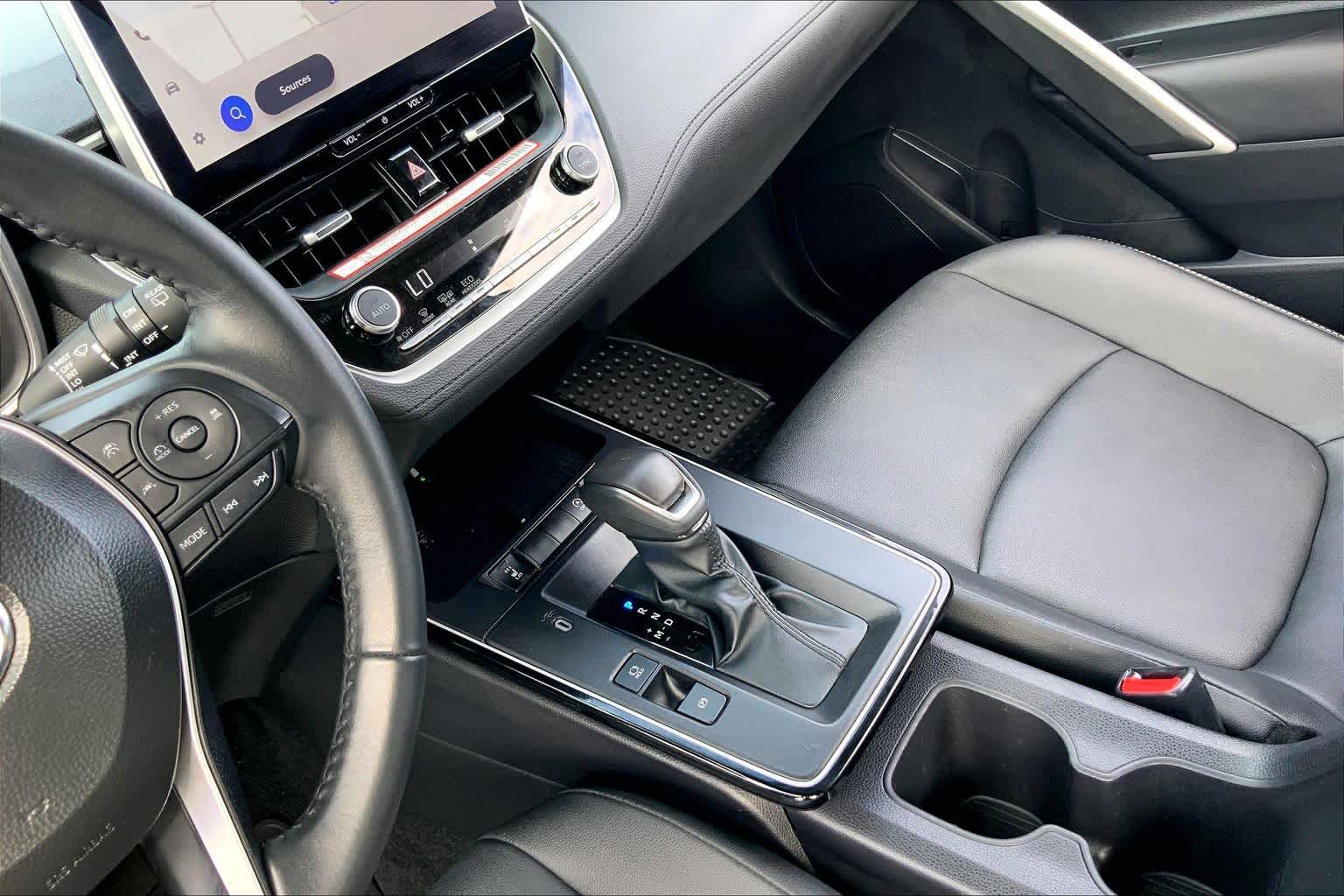 2026 Toyota Corolla Cross photo 16 of 34