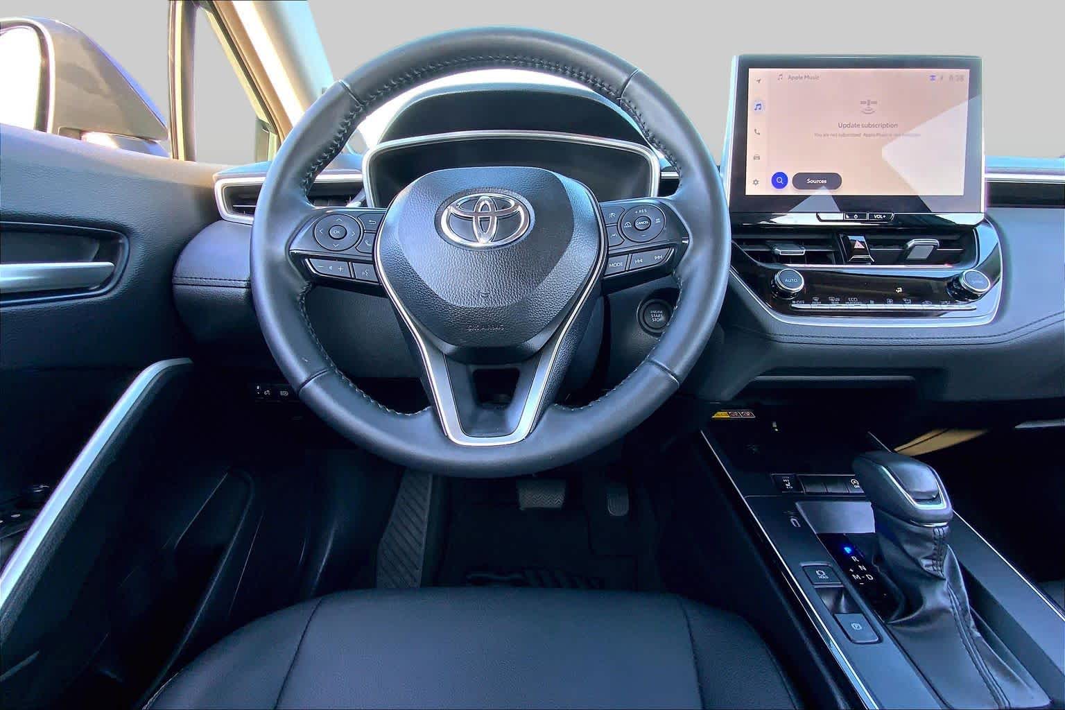 2026 Toyota Corolla Cross photo 6 of 36