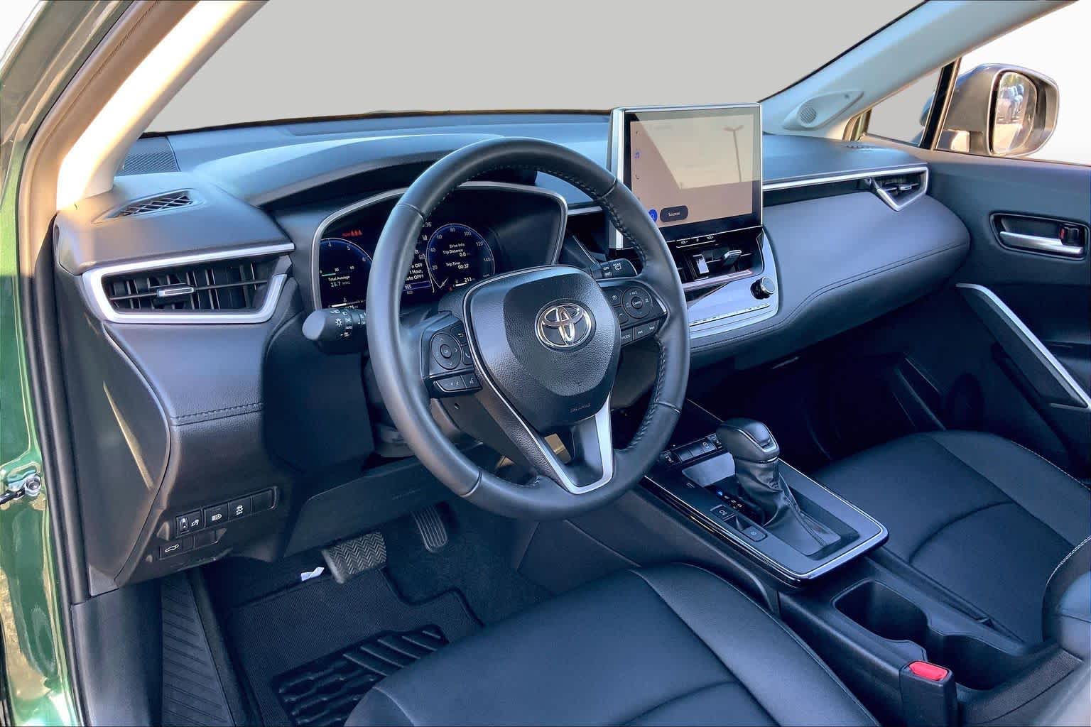 2026 Toyota Corolla Cross photo 17 of 36