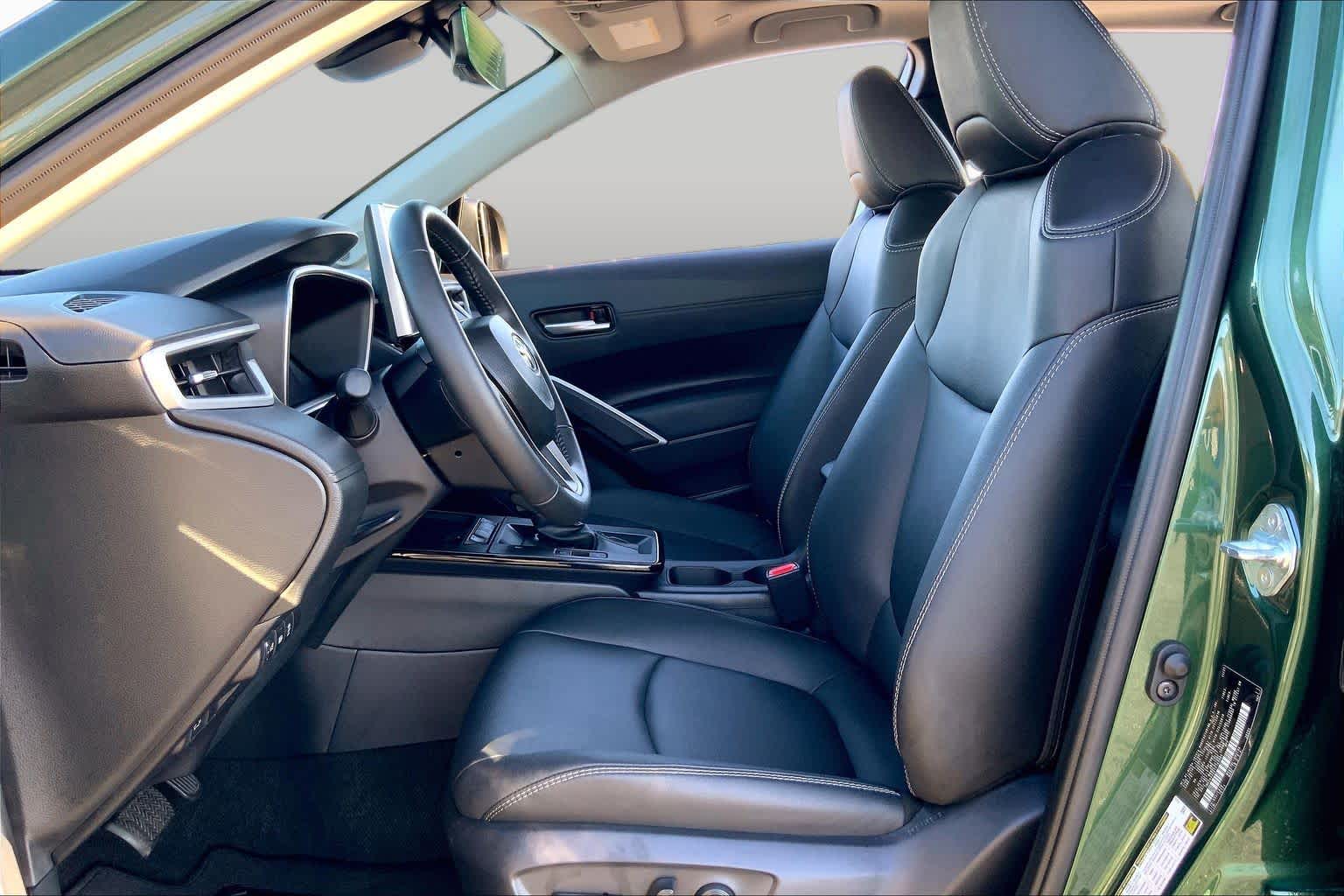 2026 Toyota Corolla Cross photo 8 of 36