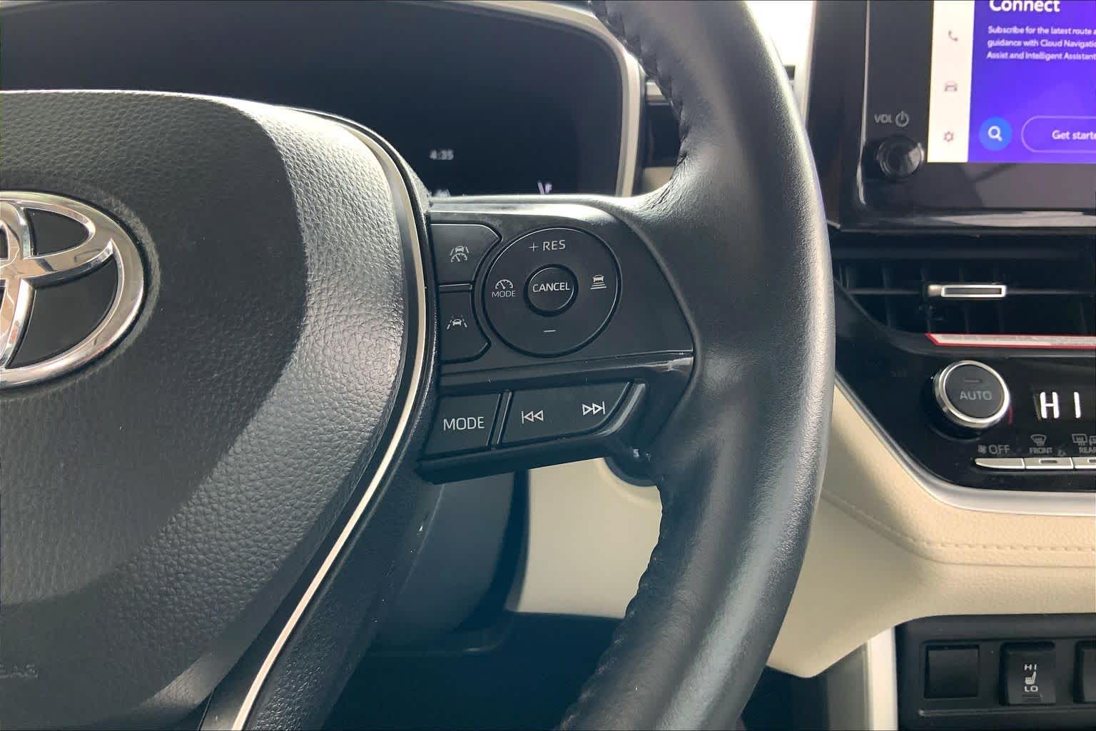 2024 Toyota Corolla Cross XLE Wind Chill Pearl at Mac Haik Ford