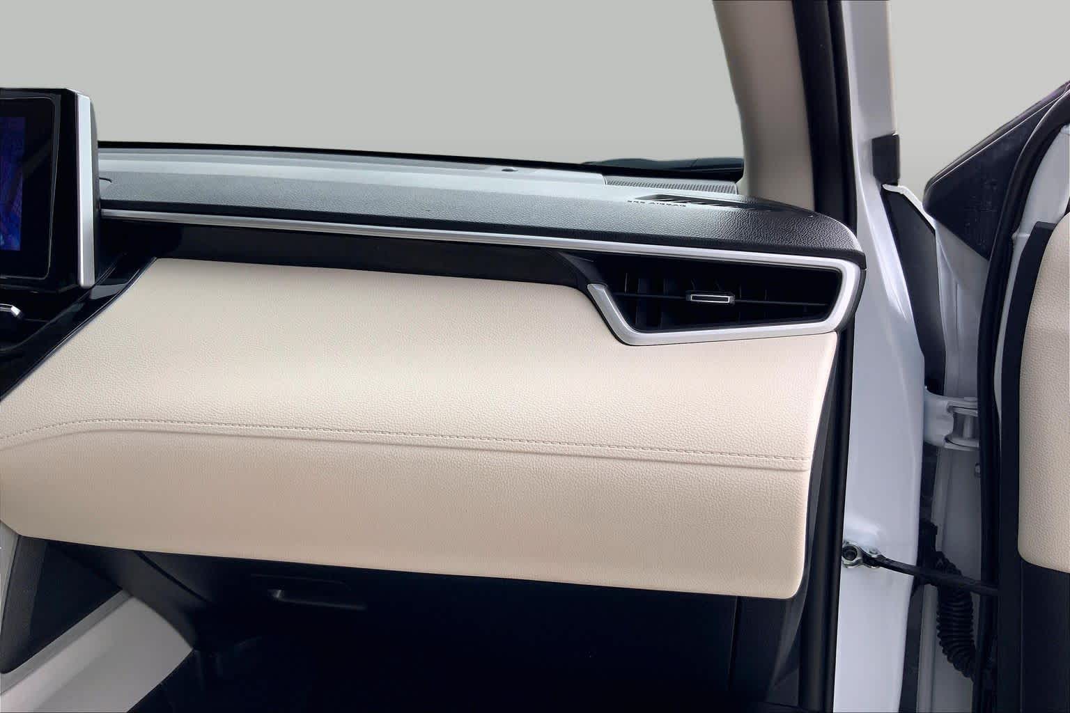 2024 Toyota Corolla Cross XLE Wind Chill Pearl at Mac Haik Ford