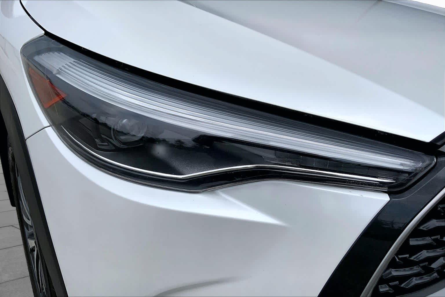 2024 Toyota Corolla Cross XLE Wind Chill Pearl at Mac Haik Ford