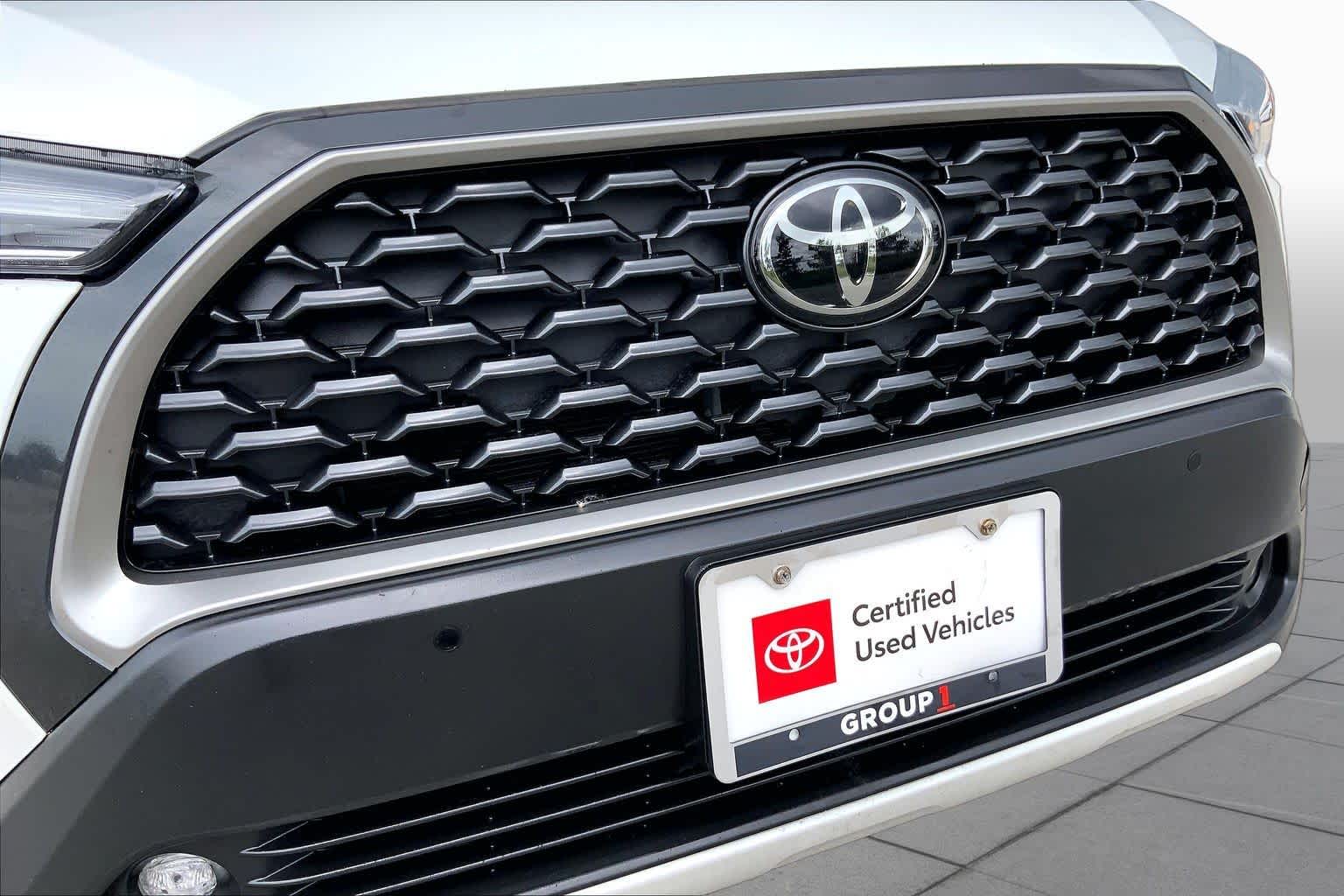 2024 Toyota Corolla Cross XLE Wind Chill Pearl at Mac Haik Ford