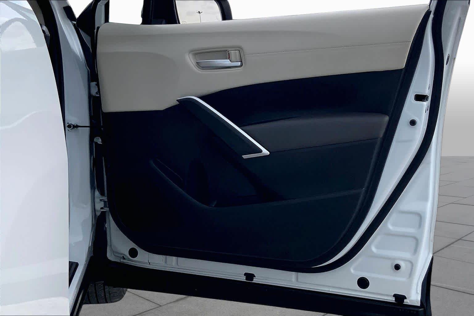 2024 Toyota Corolla Cross XLE Wind Chill Pearl at Mac Haik Ford