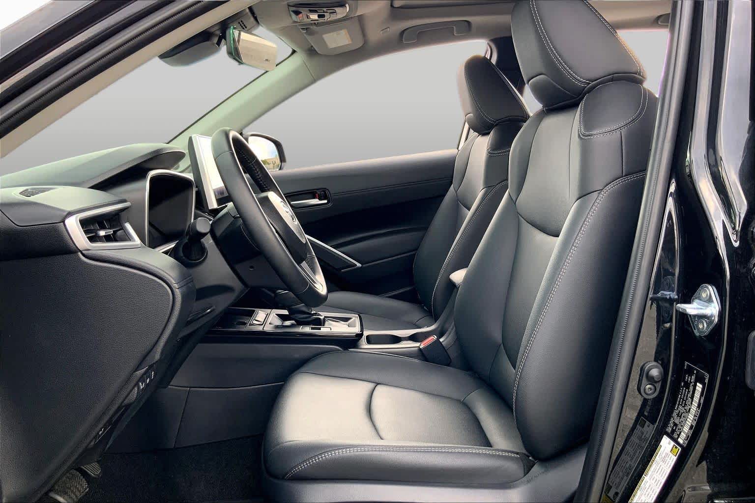 2026 Toyota Corolla Cross photo 8 of 36