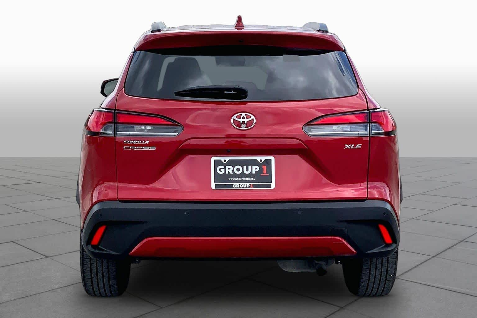 2024 Toyota Corolla Cross XLE - 4