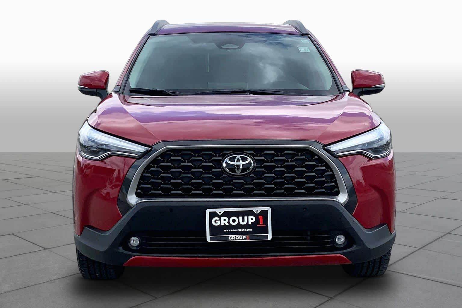 2024 Toyota Corolla Cross XLE - 3