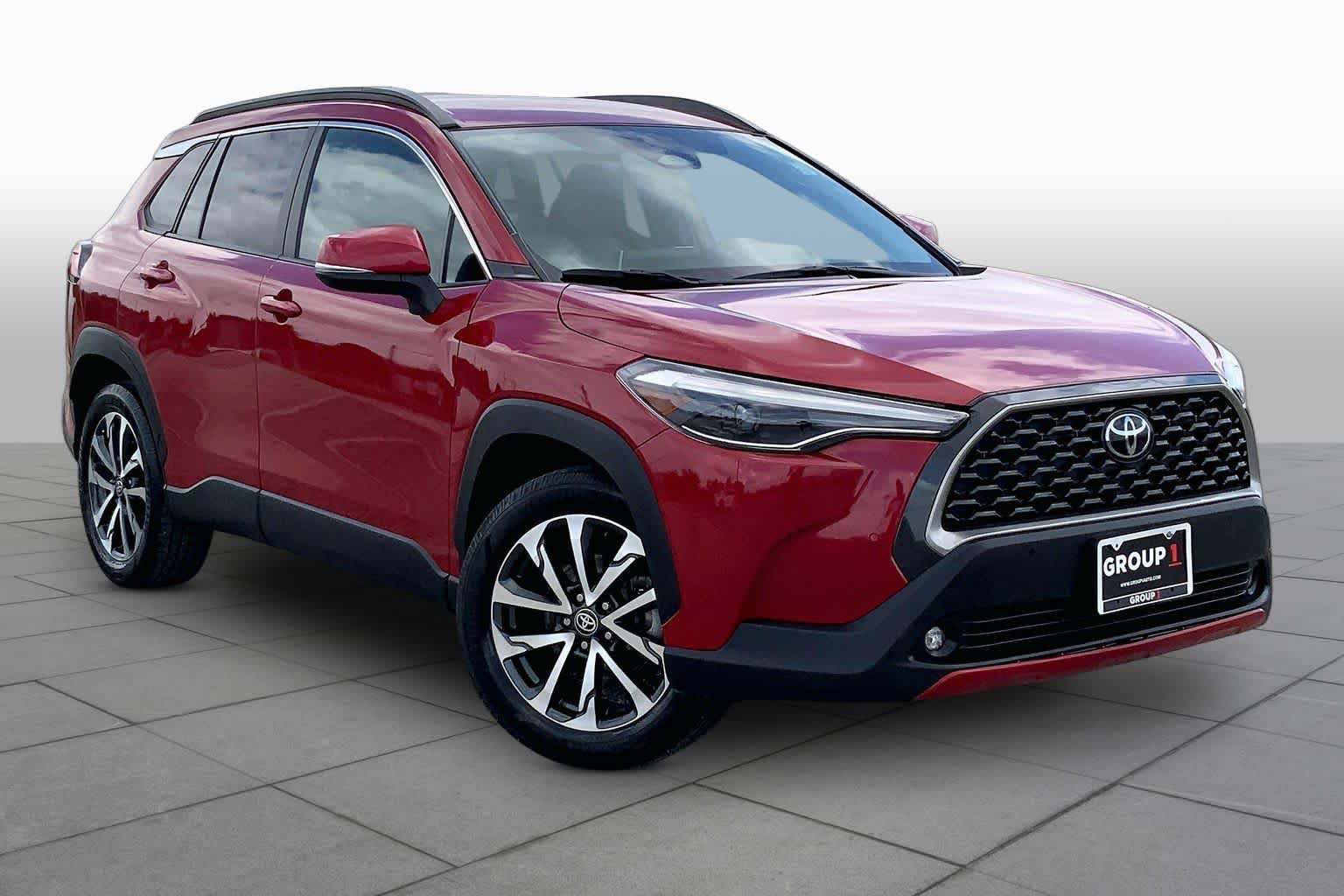 2024 Toyota Corolla Cross XLE - 2