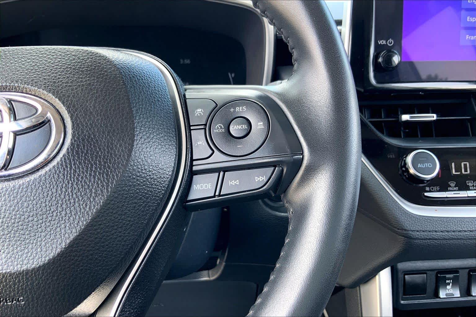 2025 Toyota Corolla Cross XLE Sonic Silver at Group 1 Toyota Southwest