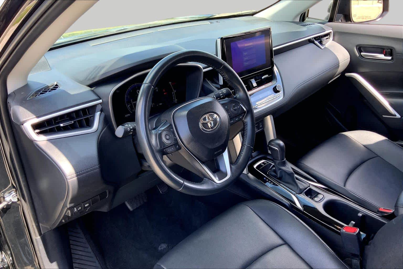 2025 Toyota Corolla Cross XLE Jet Black at Group 1 Toyota Southwest