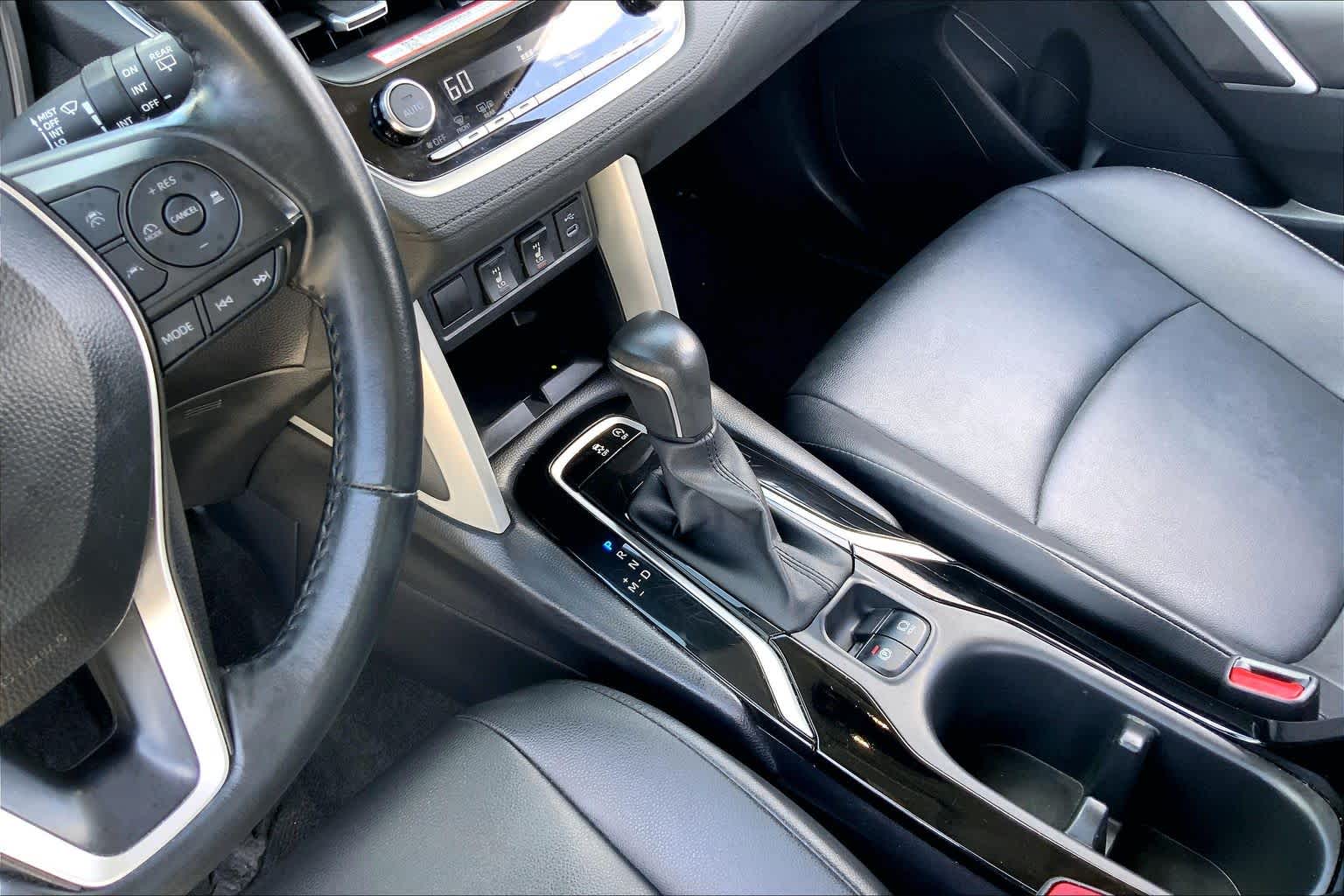 2025 Toyota Corolla Cross XLE Jet Black at Group 1 Toyota Southwest