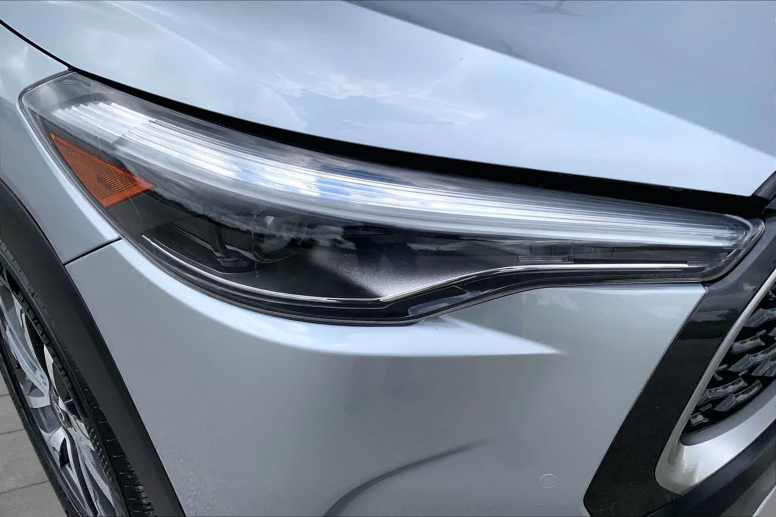 2025 Toyota Corolla Cross XLE Sonic Silver at Group 1 Toyota Southwest