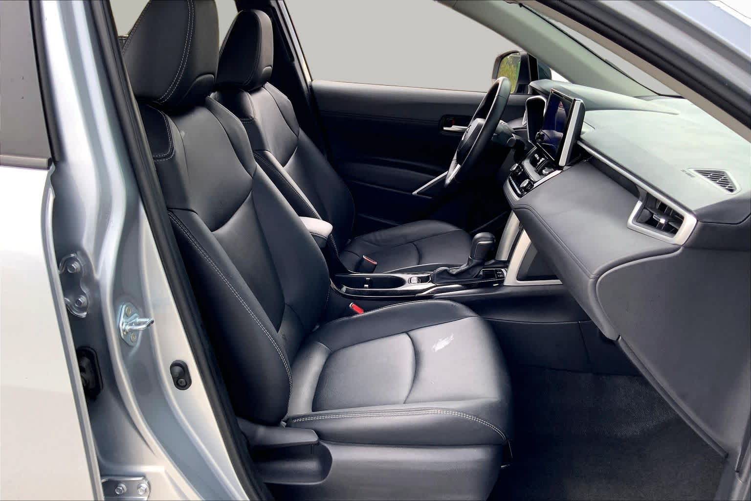 2025 Toyota Corolla Cross XLE Sonic Silver at Group 1 Toyota Southwest