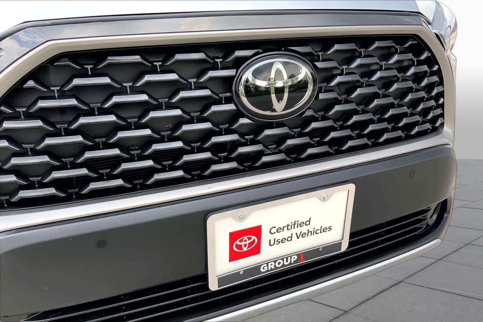 2025 Toyota Corolla Cross XLE Sonic Silver at Group 1 Toyota Southwest