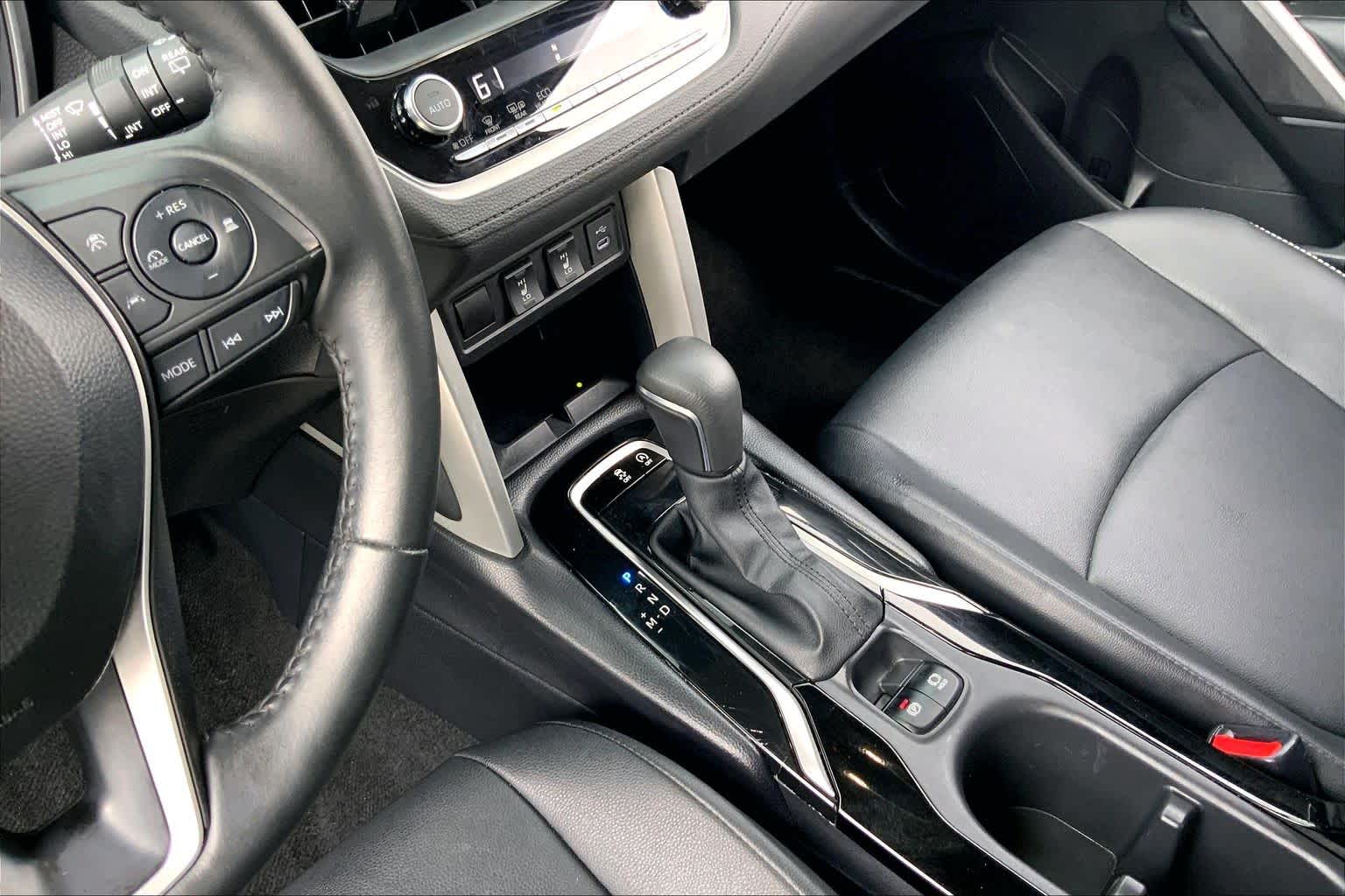 2025 Toyota Corolla Cross XLE Sonic Silver at Group 1 Toyota Southwest
