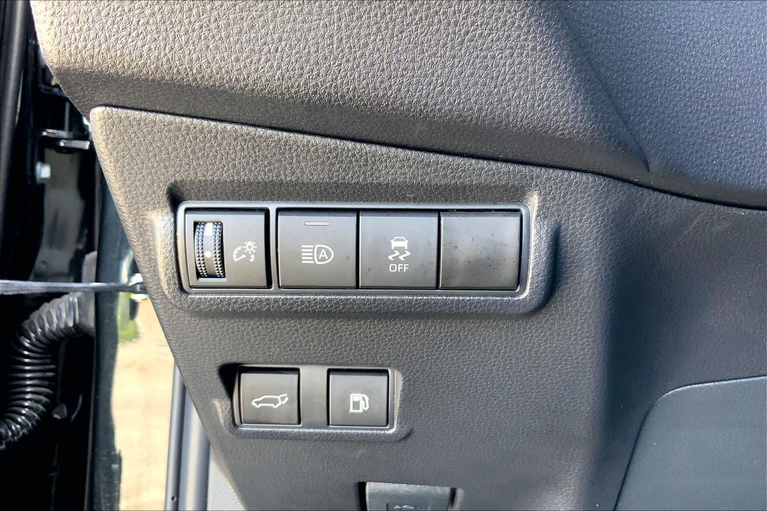 2026 Toyota Corolla Cross Hybrid XSE Jet Black at Group 1 Toyota Southwest