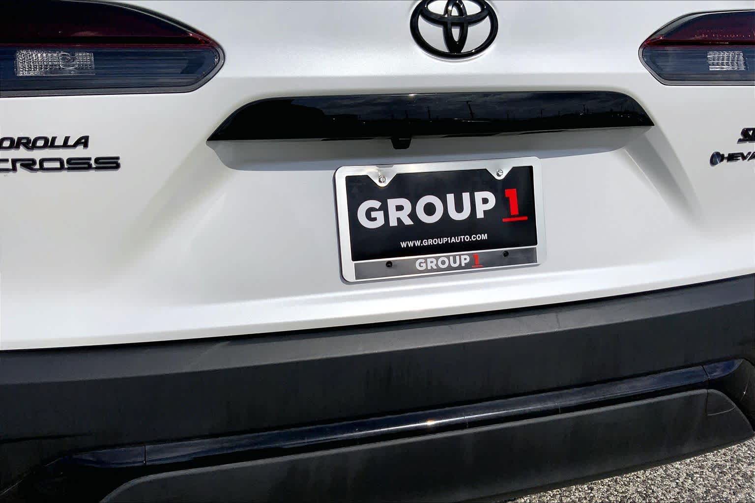 2025 Toyota Corolla Cross Hybrid Nightshade Edition Wind Chill Pearl/Jet Black at Group 1 Toyota Southwest