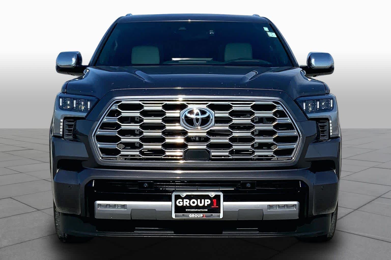 2023 Toyota Sequoia photo 4 of 36