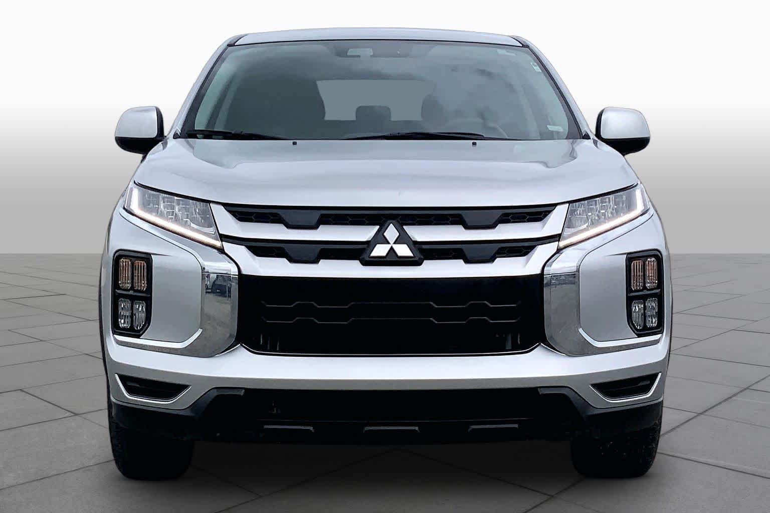 2024 Mitsubishi Outlander Sport ES - 3