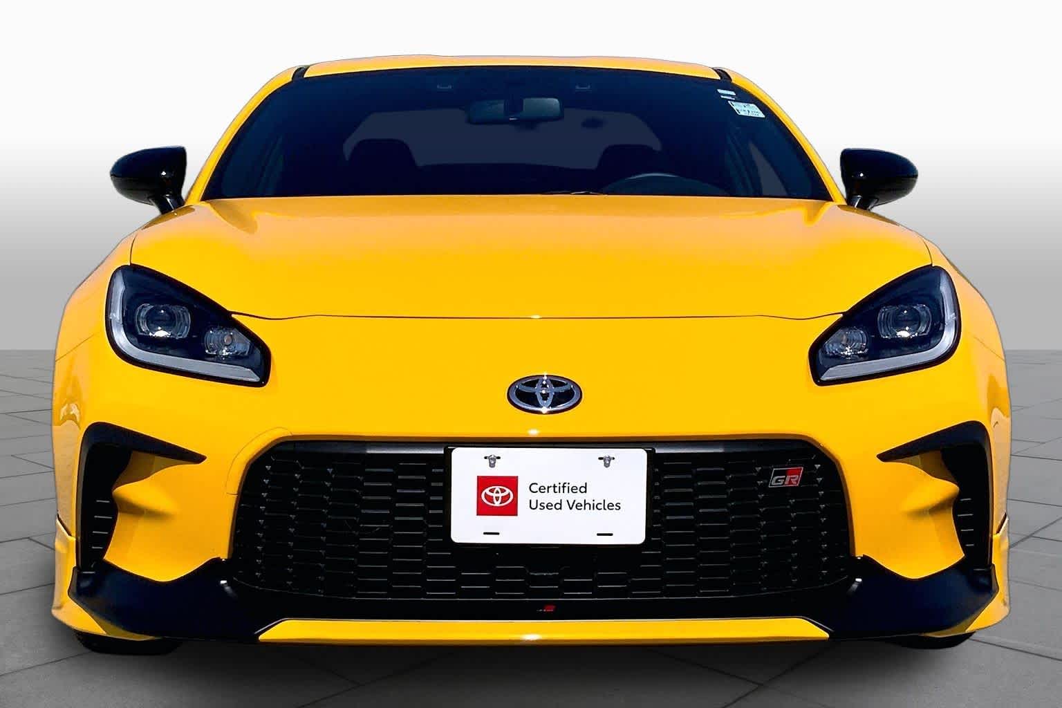 2026 Toyota GR86 photo 4 of 36