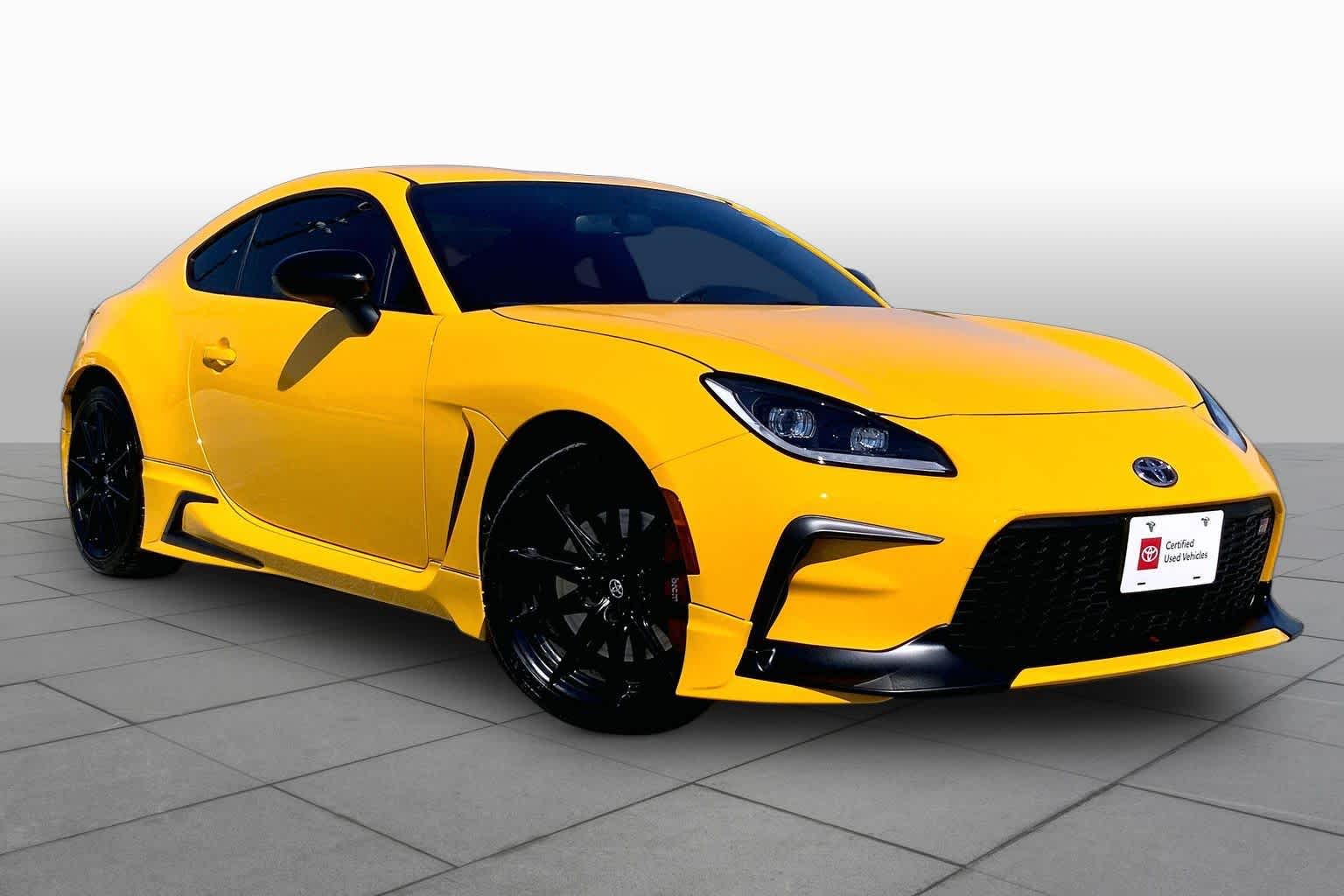 2026 Toyota GR86 photo 3 of 36