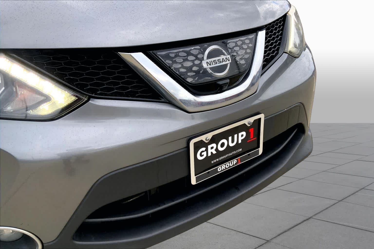 2018 Nissan Rogue Sport SL Gun Metallic at Sterling McCall Nissan